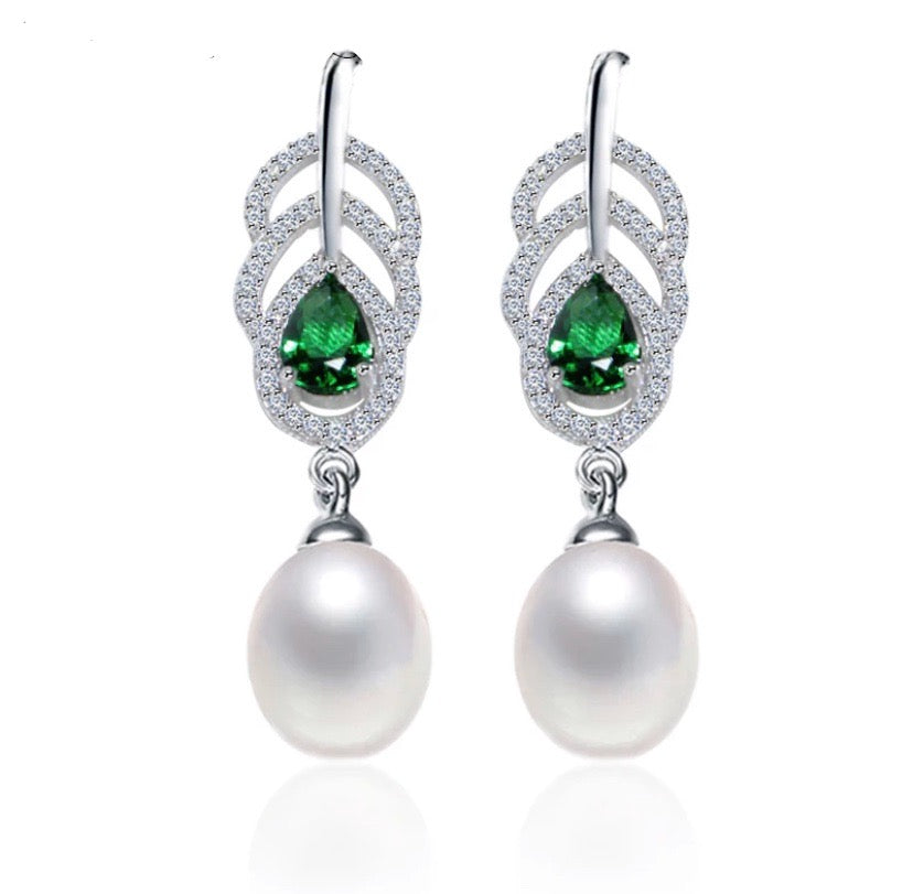 Vintage Emerald and Freshwater Pearl Earrings.